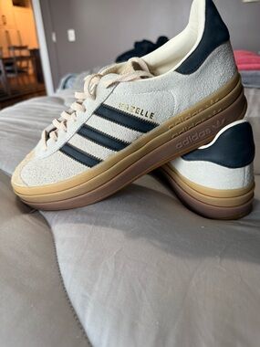 adidas Gazelle Sneakers in Off-White with Navy Stripes and Gold Details